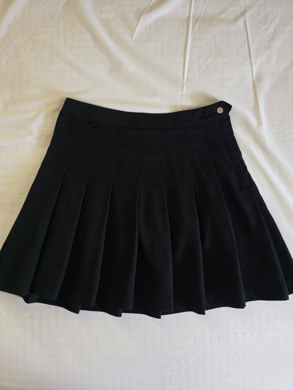 H&M Black Pleated Mini Skirt